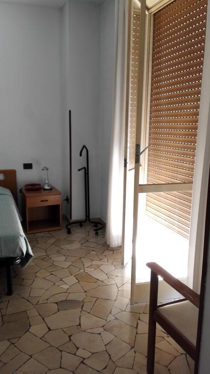Hotel Mira فاريسّي المظهر الخارجي الصورة