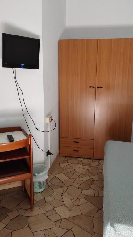 Hotel Mira فاريسّي المظهر الخارجي الصورة